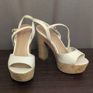 Elegant White Platform Sandals Size 38